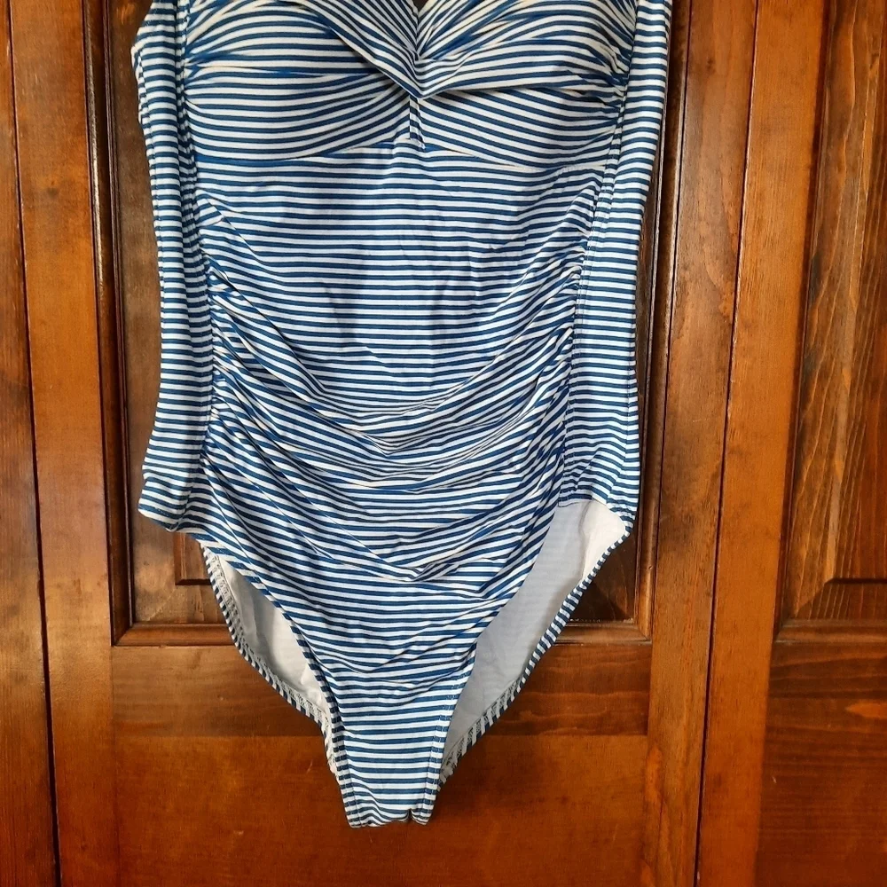 Nip Tuck Swim Sorrento Stripe Joanne One Piece Swimsuit Blue Mini Stripes Size 8